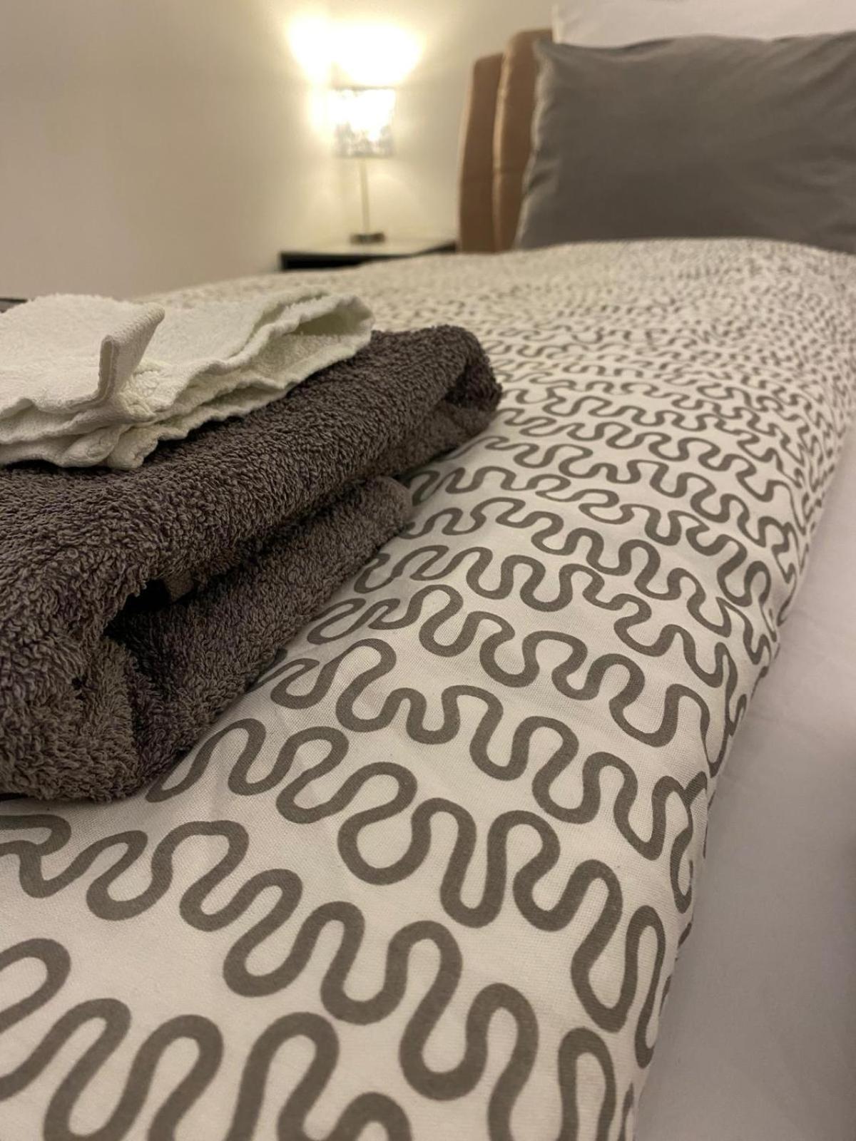 Akacfa Boutique Apartment บูดาเปสต์ ภายนอก รูปภาพ
