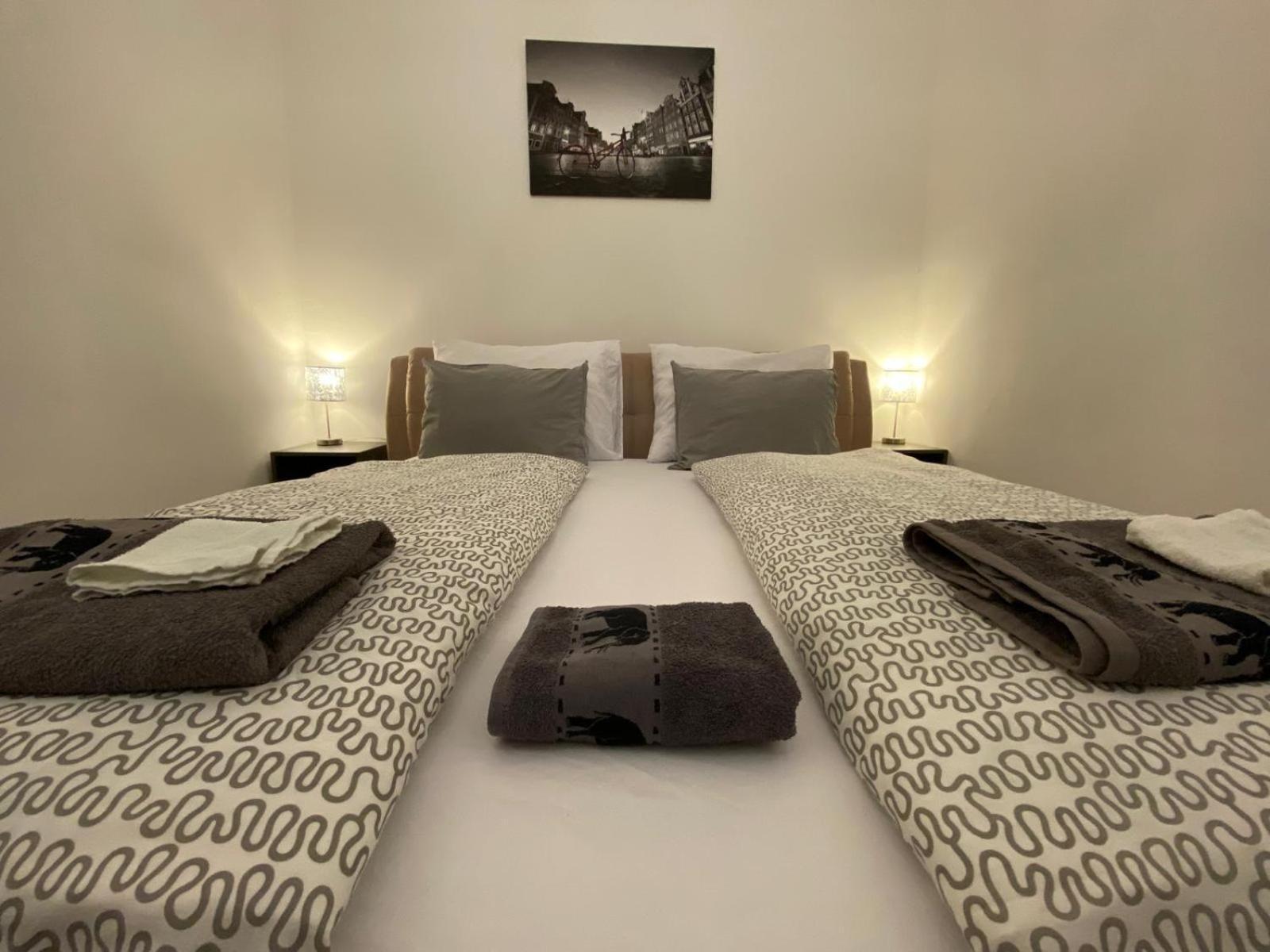 Akacfa Boutique Apartment บูดาเปสต์ ภายนอก รูปภาพ