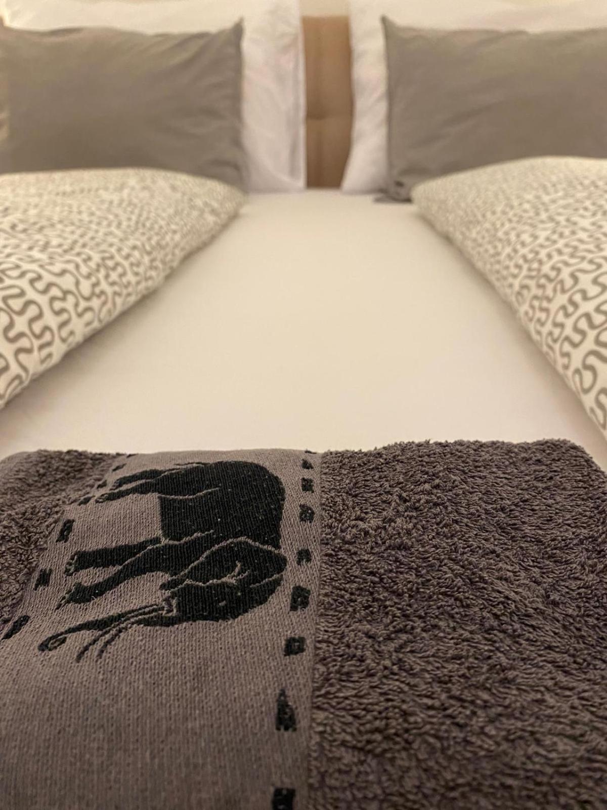 Akacfa Boutique Apartment บูดาเปสต์ ภายนอก รูปภาพ