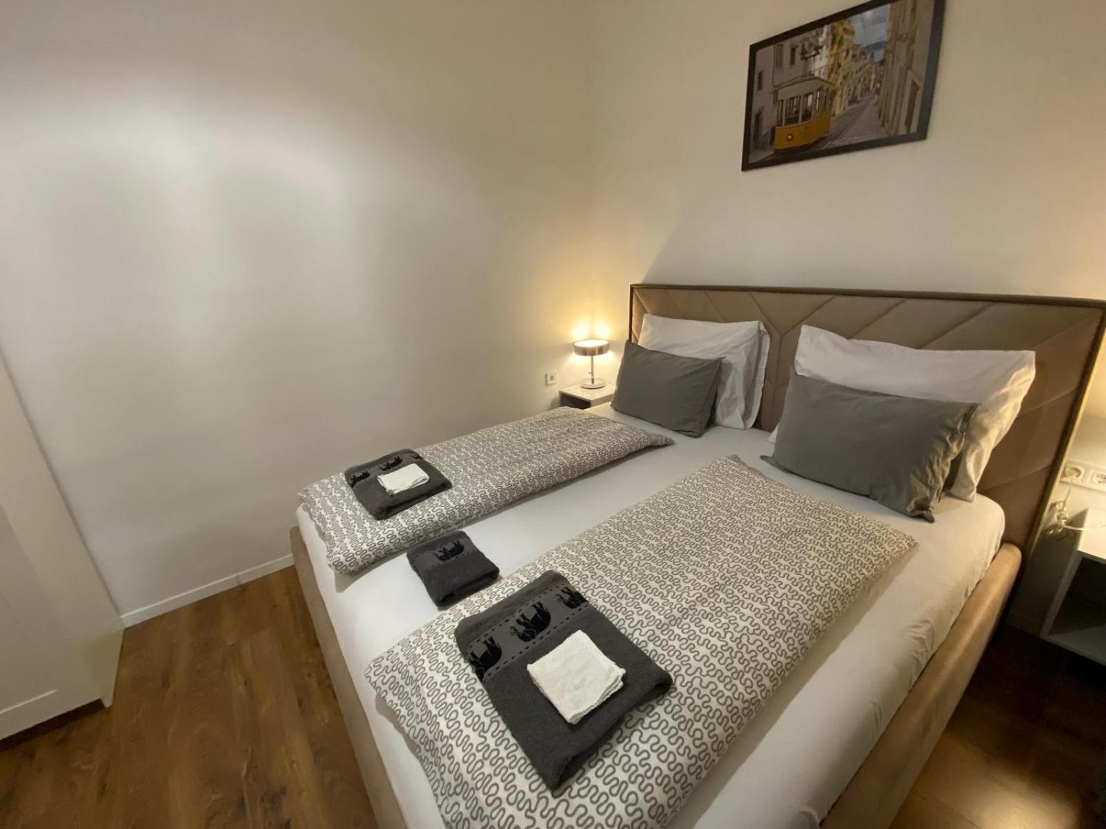 Akacfa Boutique Apartment บูดาเปสต์ ภายนอก รูปภาพ